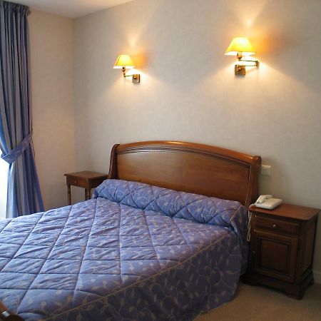 Le Pelican Otel Rochefort-en-Terre Dış mekan fotoğraf
