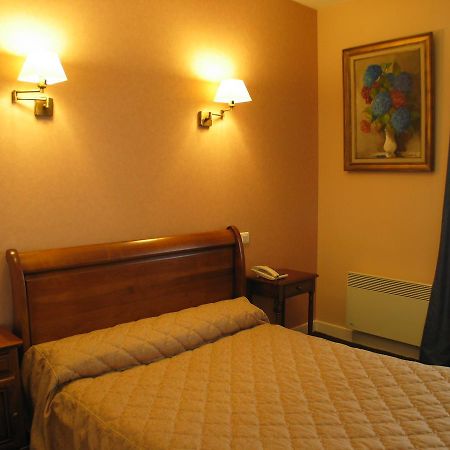 Le Pelican Otel Rochefort-en-Terre Dış mekan fotoğraf