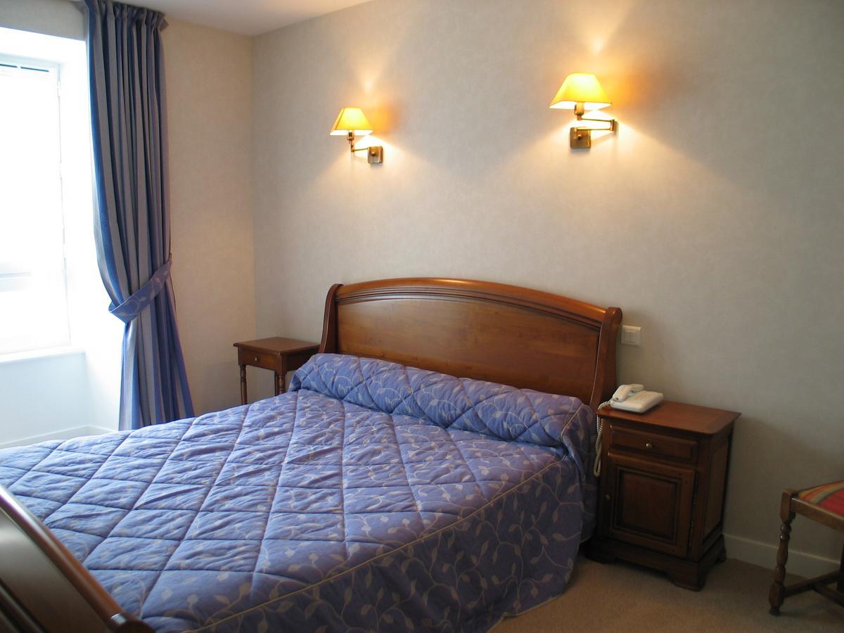 Le Pelican Otel Rochefort-en-Terre Dış mekan fotoğraf