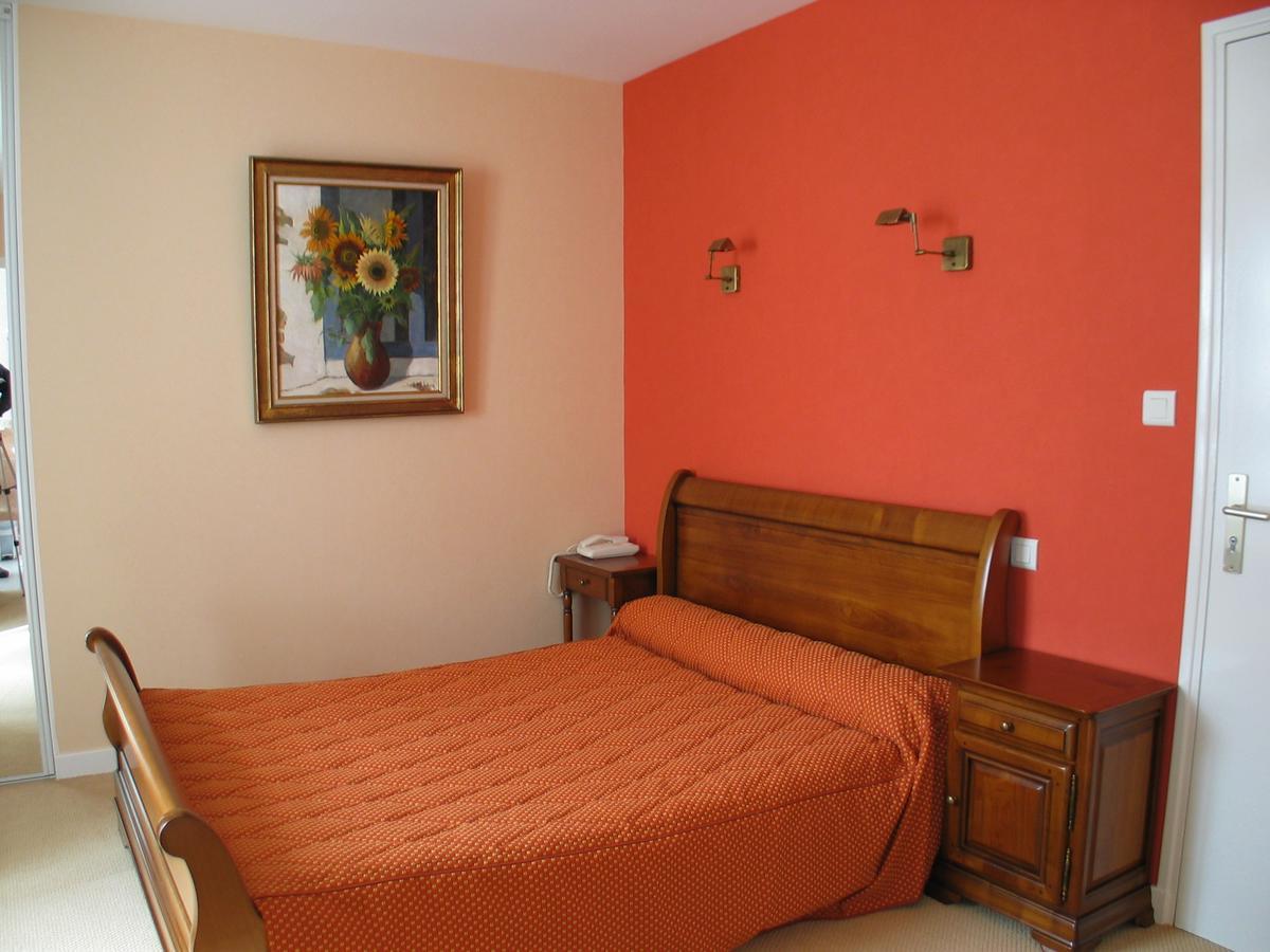 Le Pelican Otel Rochefort-en-Terre Dış mekan fotoğraf