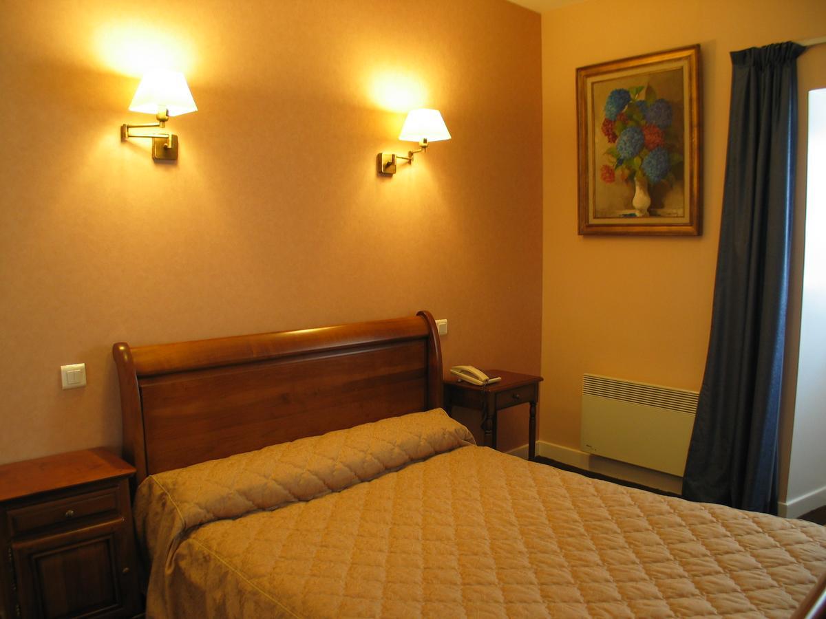 Le Pelican Otel Rochefort-en-Terre Dış mekan fotoğraf